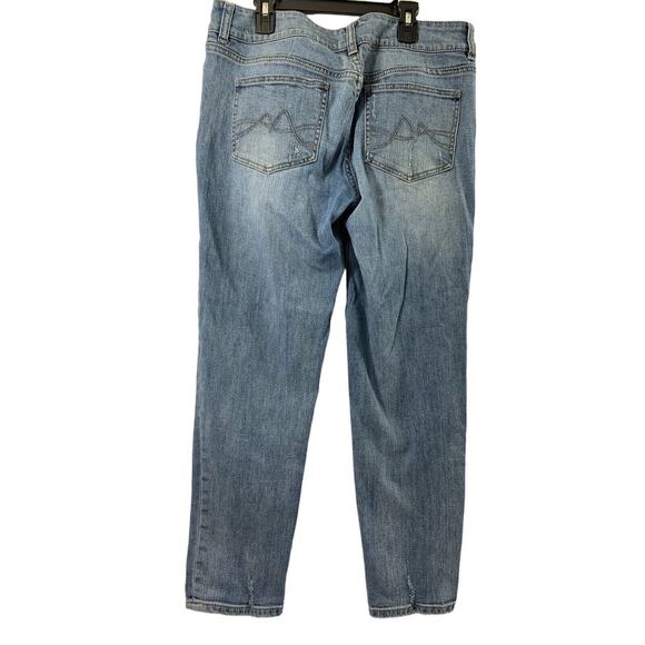 NY & C Slim Slouch Jeans Womens Size 8 Rhinestone Patch Destroyed Denim Straight - Picture 2 of 11